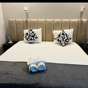 Homestay Sociedade Farmaceutica, Lisbon